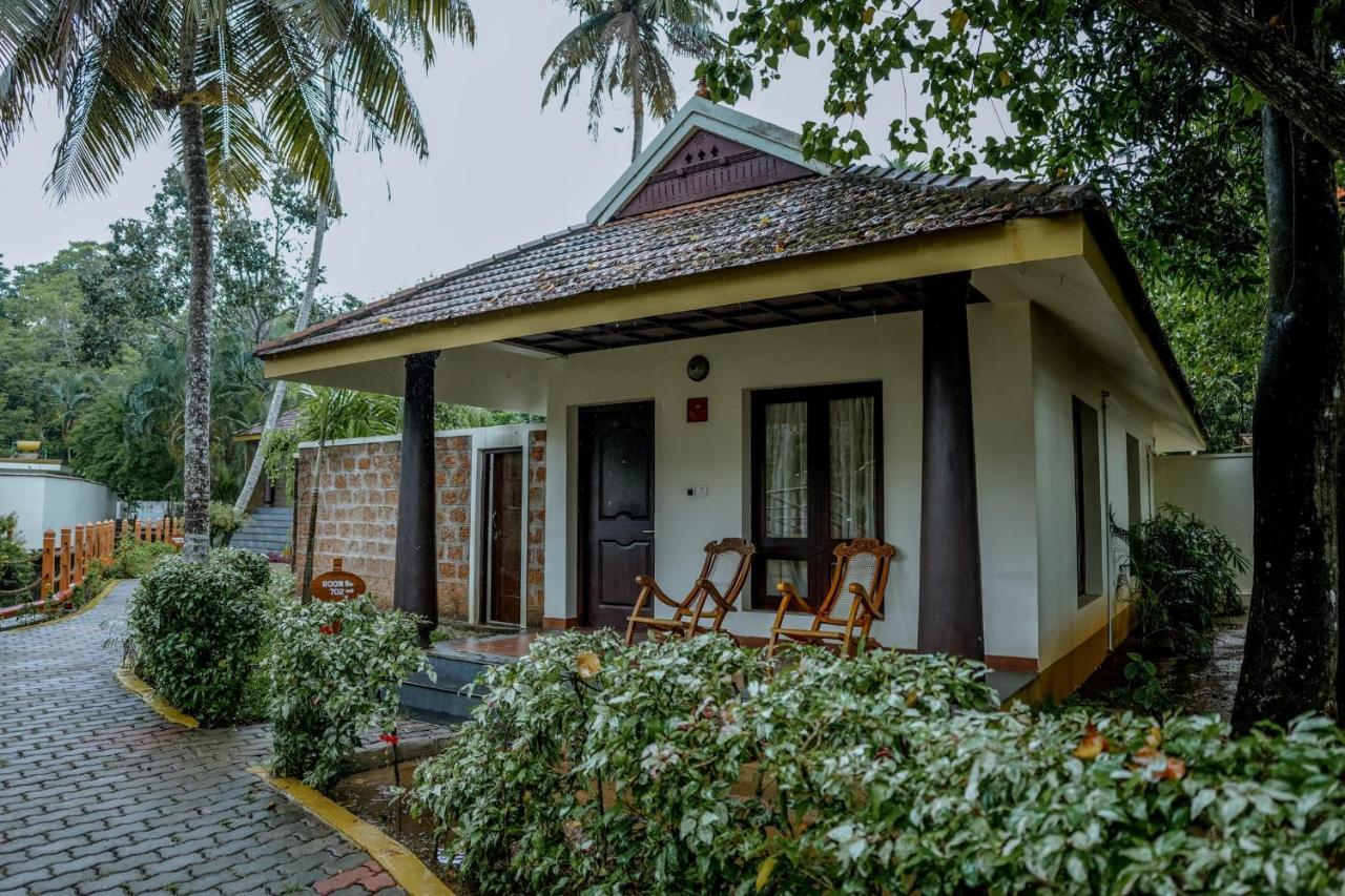 The World Backwaters, Alleppey Kumarakom Eksteriør bilde